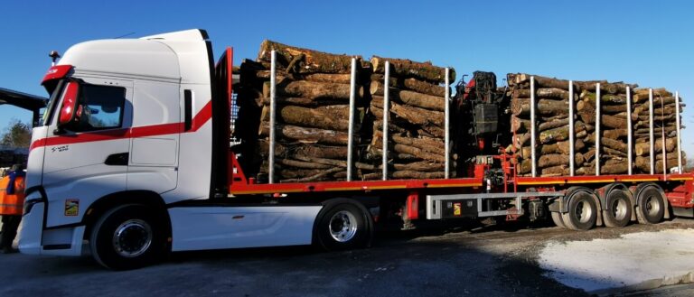 2-meter houtvrachtwagen