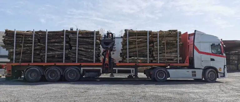 semi-remorque de bois de chauffage en 2m